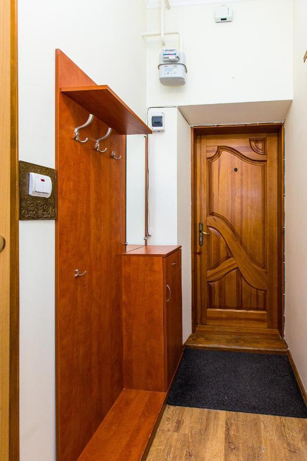 Біля Дзиги Сучасна Квартира На Вулиці Вірменській 35 Lviv Exterior foto